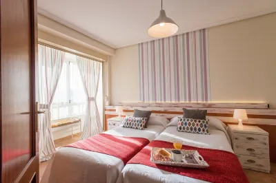 Apartamentos River Santander Hotels in 