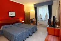 Hotel Dei Platani Hotel in zona Vinness Wine Store