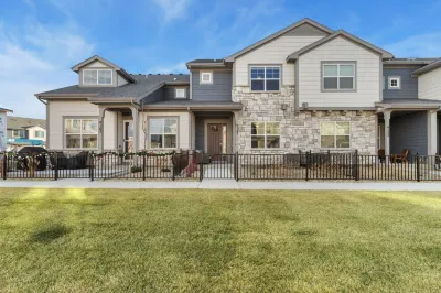 NOCO Retreat with King Beds, Fireplace, Scenic Trails Hotels near Jared