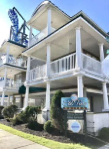 Ebb Tide Suites Hotels in 