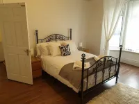 South Shield's Hidden Gem Garnet 3 Bedroom Apartme Hotels in South Shields