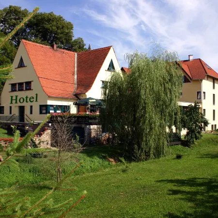 Hotel & Restaurant 5 Linden