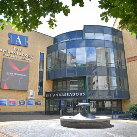 DoubleTree by Hilton Woking