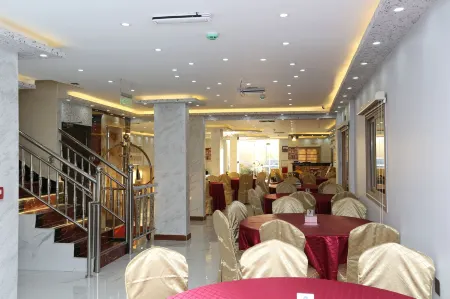 Venus Hotel Отели рядом с достопримечательностью «Храм Душареса»