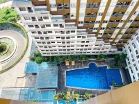 Homey and Simply Look Studio LRT City Jatibening Apartment - 2-Star