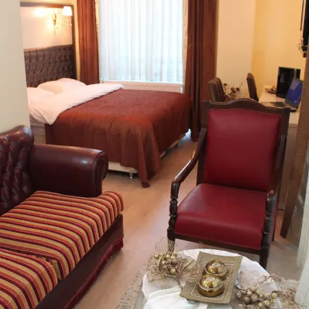 Gloria Tibi Hotel