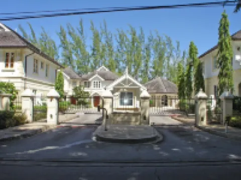 Luxury Townhome in Sandy Lane Neighborhood by BSL Rentals Hotels in 