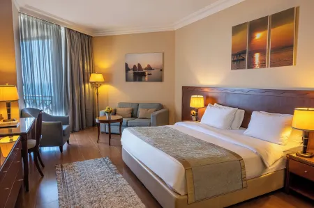 Jiyeh Marina Resort Hotel & Chalets Отели в г. Jadra