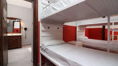 Feel Hostels City Center in มาลากา