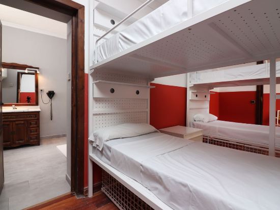 Feel Hostels City Center