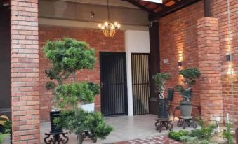 COMFORTABLE STAY GUEST HOUSE