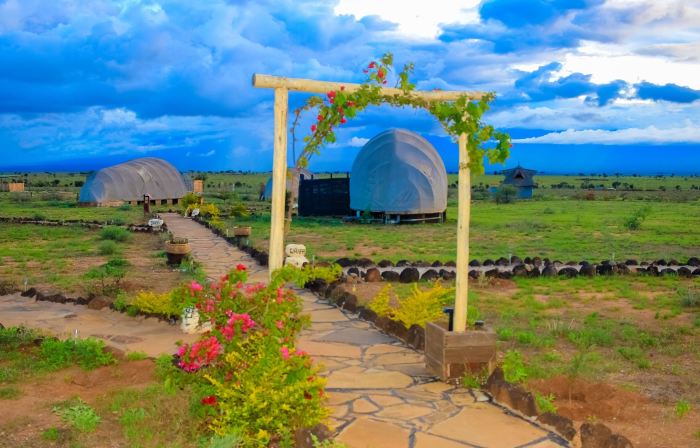 Amanya Tent Sleeps 2 with Mt Views