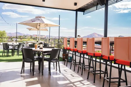 TaTe Village Отели рядом с достопримечательностью «Joe's Beerhouse»