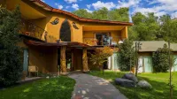 SEL Lodge Hotel y Spa Hotels in Пирке