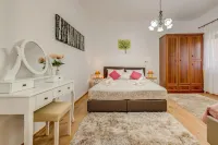 Happy Home - Rental Residence