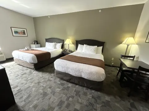 Midland Inn & Suites