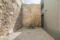Courtyard Oporto Design Apartment L with Terrace