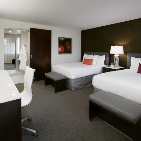 Hotel Lucent