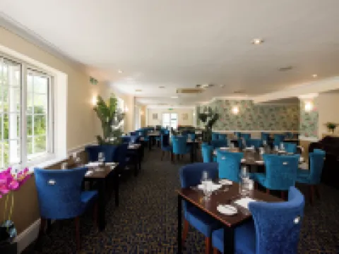 เบซิงสโตค โฮเทล โรงแรมในHook