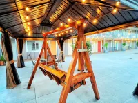 The Old West Inn Hotels in Willits