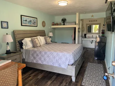 South Jetty Inn Hotels near Fort Stevens State Park