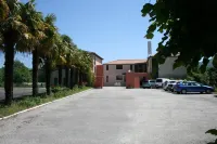 Hôtel Pyrène - parking