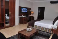 De Edge Hotel Hotels near Chuks Plaza