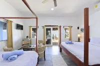 Parrot Cove Lodge - bar