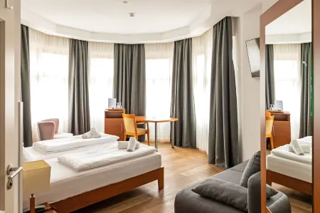 Hotel Graf Zeppelin Отели рядом с достопримечательностью «Констанцский университет»