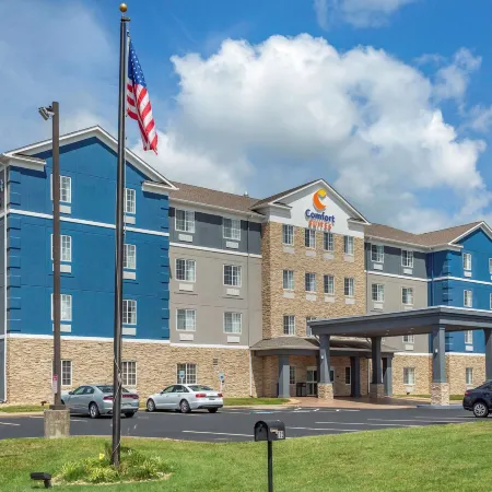 Comfort Suites