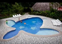 Turtle Beach Lodge - Beach