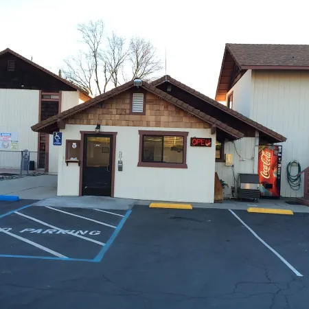 Jamestown Railtown Motel