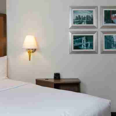 La Quinta by Wyndham Secaucus Meadowlands Rooms