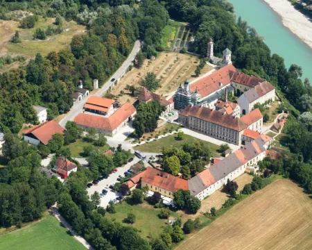 Klostergasthof Raitenhaslach Hotels in Burghausen