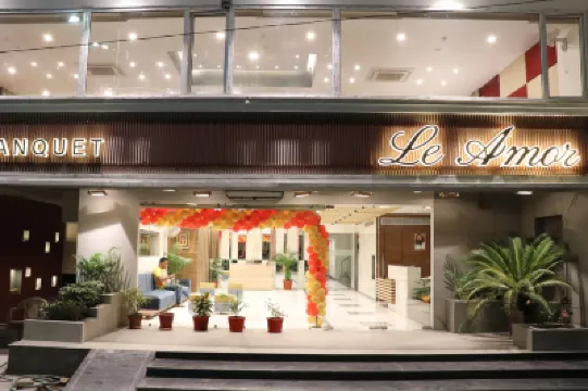Hotel le Amor Hotels near Mote Mahadev Mandir