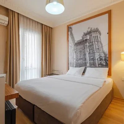 Sisli Mls Hotel Các khách sạn gần Trung tâm mua sắm Zorlu Center
