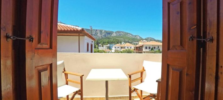 Tarsanas Beach Hotels in Vathi