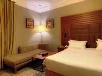 Crown Town Hotel - Airport Shuttle
