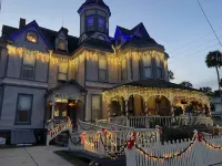 Grand Gables Inn Bed & Breakfast Hotels near St Johns River Center