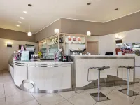 بارك هوتل جيرمانو سويتس - بار