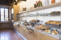 Hôtel Le Donjon - Coeur de la Cité Médiévale - petit déjeuner