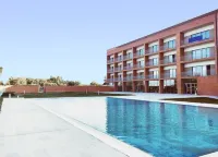 Inn Naples Airport 卡里納羅住宿飯店