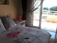 Chez Cozy's Hotels near Albion Plage Kot Lescalier