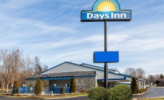 Days Inn by Wyndham Kent - Akron, Ohio