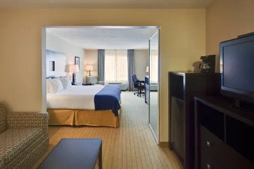 Holiday Inn Express & Suites ALBUQUERQUE AIRPORT by IHG