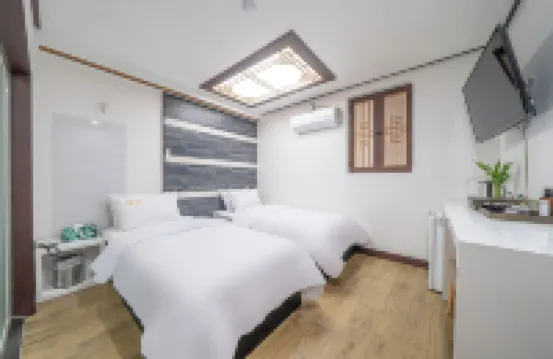 Kyoung Dong Hotel Myeongdong Hotels near Hoehyeon Station