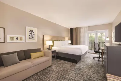 Country Inn & Suites by Radisson, Sevierville-Kodak, TN Hotels near Great Smokies Flea Market