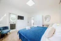 Luxury Apartment Marino Near Beach