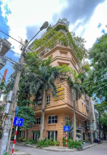 ها نوي لو جراند هوتل Hotels near هاي با ترونغ