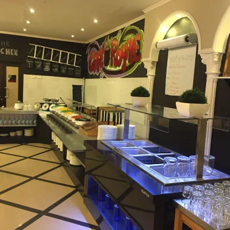 Royal Grand Hotel